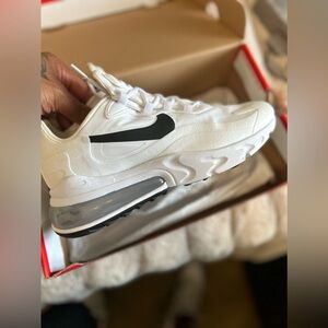 Nike White Airmax 270 Reacts